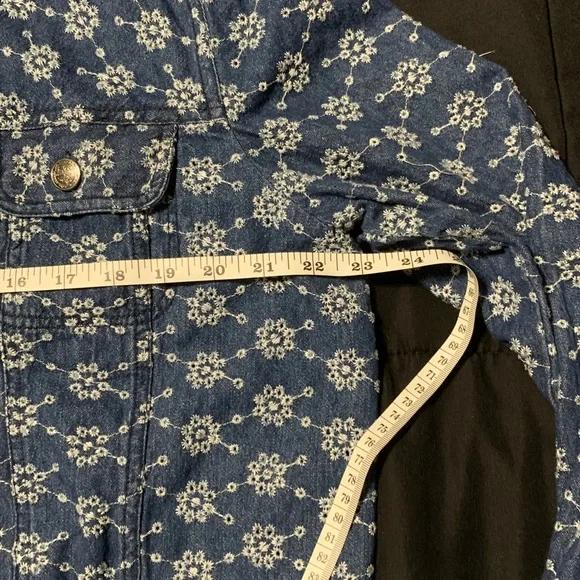Denim&Co ~ Blue and White Patterned Jacket (XL) - Picture 6 of 14